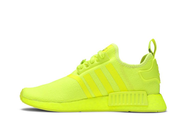 wmns-nmd_r1-solar-yellow-gw7691_02