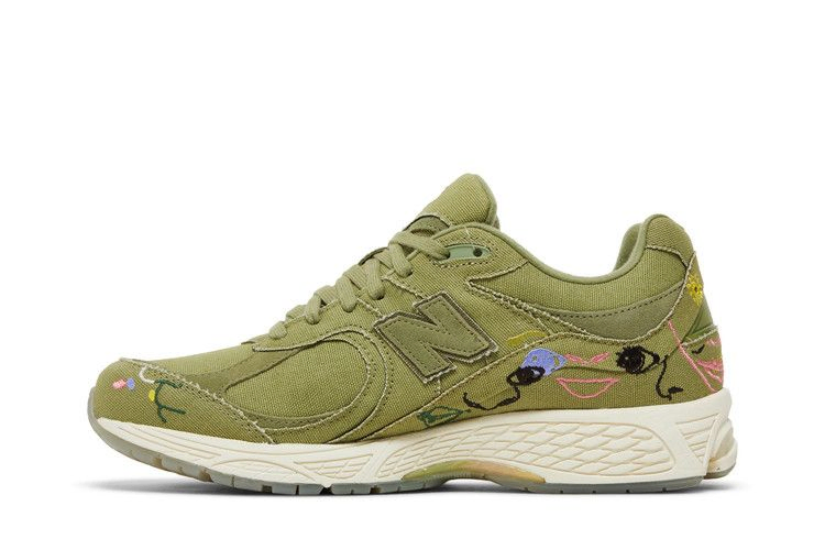 Кроссовки Bryant Giles x New Balance 2002R 'What Now?'