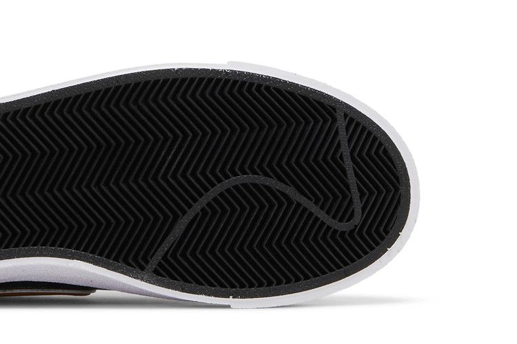 Кроссовки Nike Wmns Blazer Mid '77 Essential 'Black Metallic Gold'