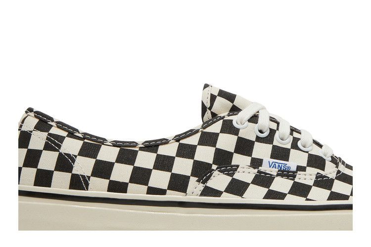 authentic-44-dx-anaheim-factory-vn0a38enoak_01