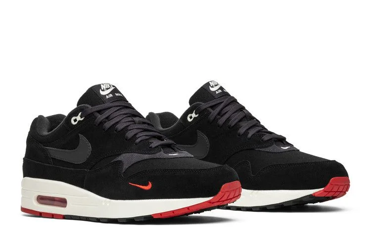 Krossovki-Nike-Air-Max-1-Premium-Bred-7