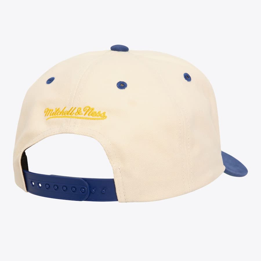 Бейсболка Mitchell & Ness Cream Golden State Warriors Horizon Pro Crown Snapback Hat