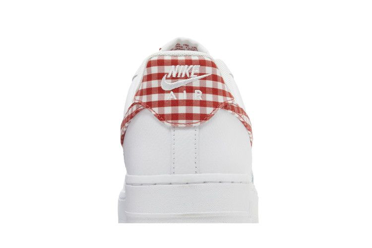 Кроссовки Nike Wmns Air Force 1 '07 Essential 'Mystic Red Gingham'