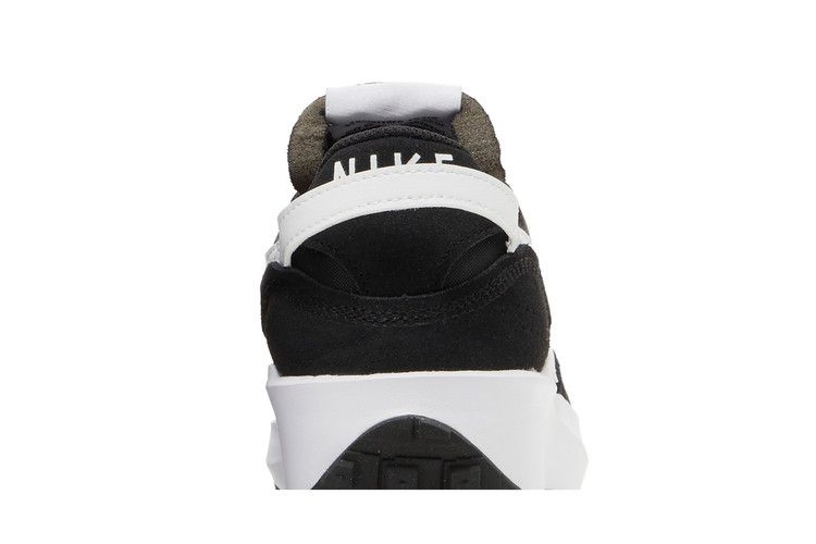 Кроссовки Nike Wmns Waffle Debut 'Black White'