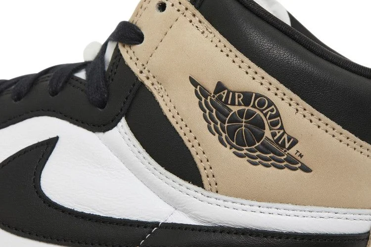 Krossovki-Wmns-Air-Jordan-1-Retro-High-OG-Latte-8