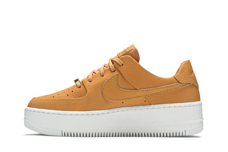 wmns-air-force-1-sage-low-copper-moon-ar5339-800_02