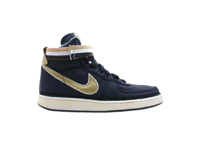 Nike-Vandal-High-Supreme-Vntg-Black-Metallic-Gold-White