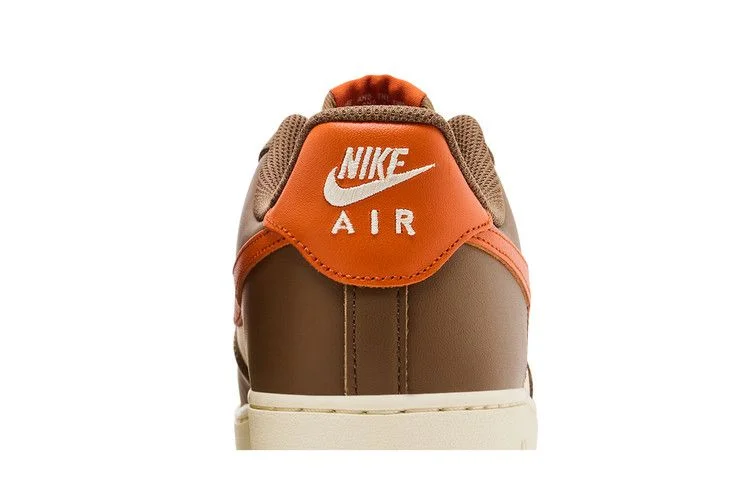 Кроссовки Nike Air Force 1 '07 'Mosswood Brown/Coconut Milk/Campfire Orange'