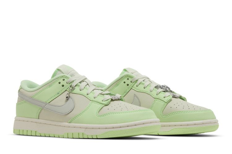 wmns-dunk-low-next-nature-sea-glass-fn6344-001_07
