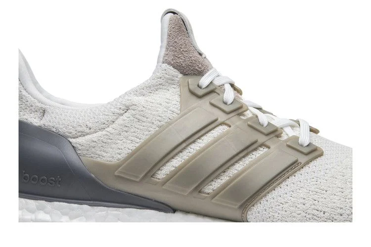 Krossovki-Sneakersnstuff-x-Social-Status-x-adidas-UltraBoost-Lux-Vintage-White-1