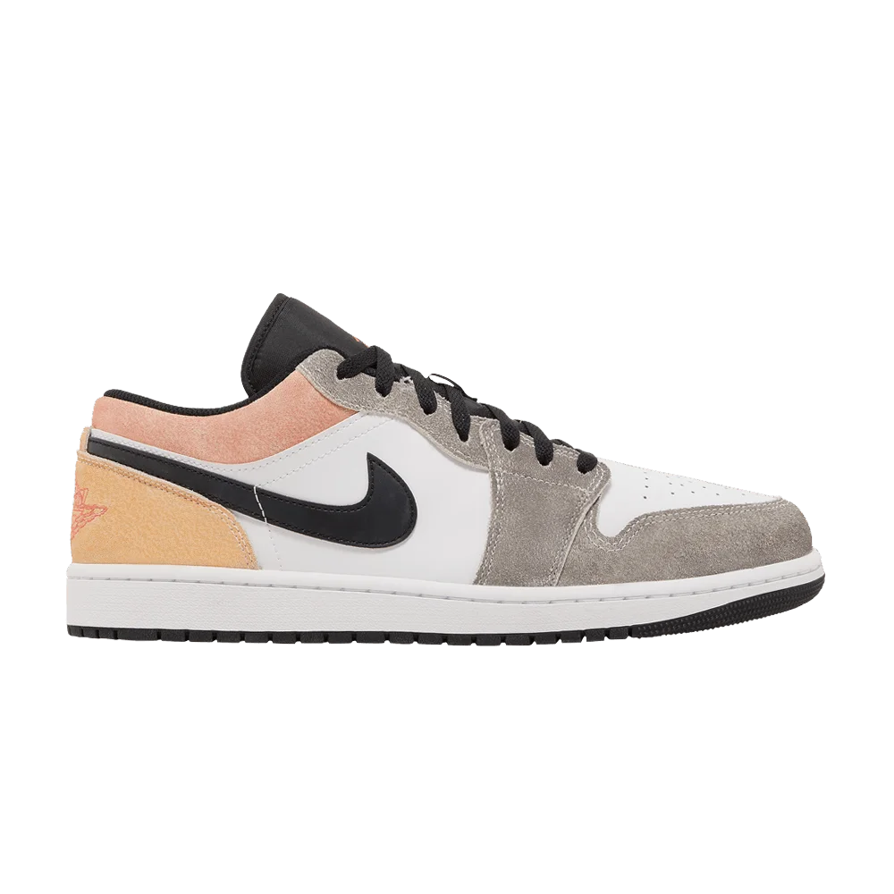 Krossovki-Air-Jordan-1-Low-SE-Flight-Club