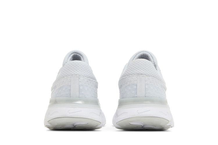 wmns-react-infinity-run-flyknit-3-pure-platinum-dd3024-004_05