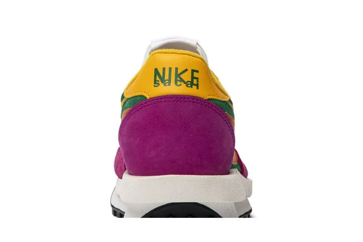 Krossovki-sacai-x-Nike-LDWaffle-Pine-Green-6