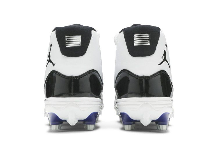 Кроссовки Air Jordan 11 Retro TD Cleat 'Concord'