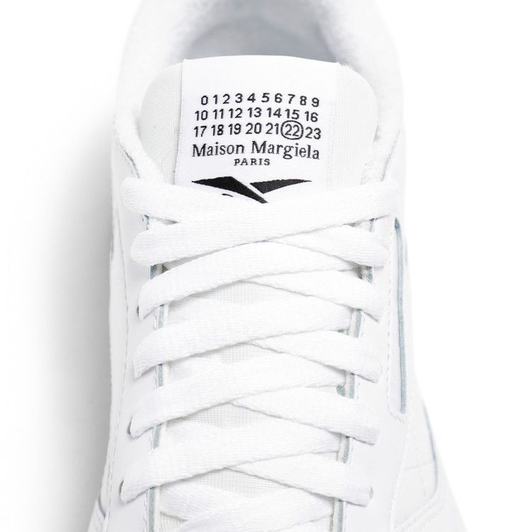 maison-margiela-x-classic-leather-tabi-white-h04865_09