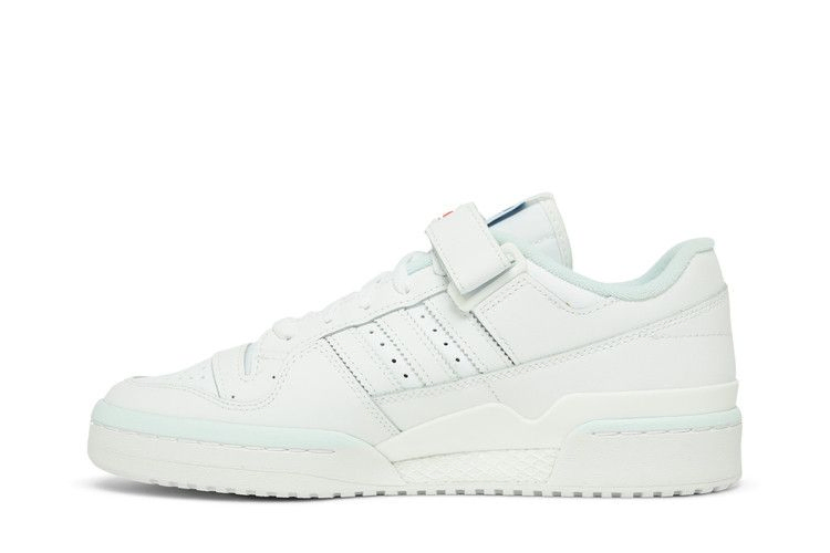 forum-low-white-almost-blue-hq4537_02