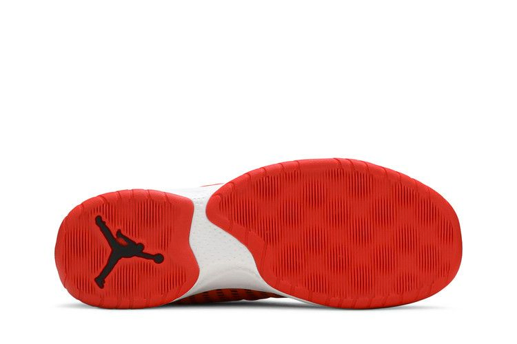 jordan-b-fly-881444-803_03