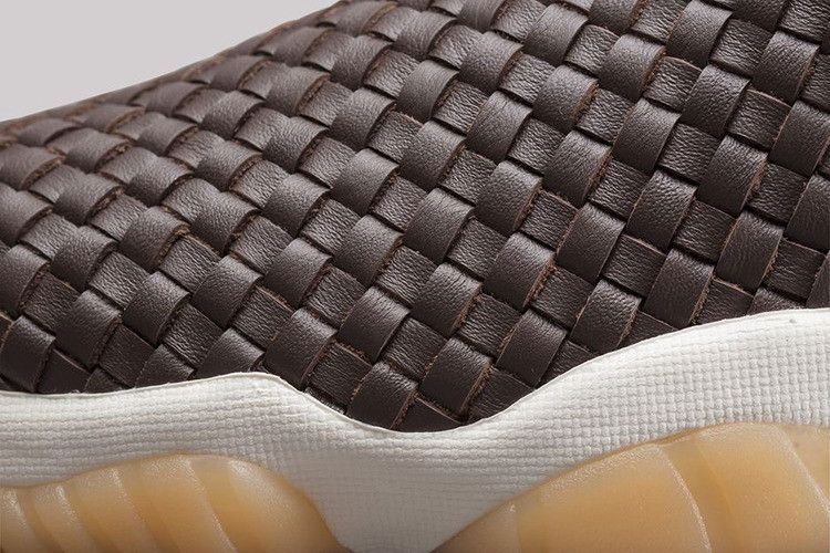 air-jordan-future-premium-652141-219_03