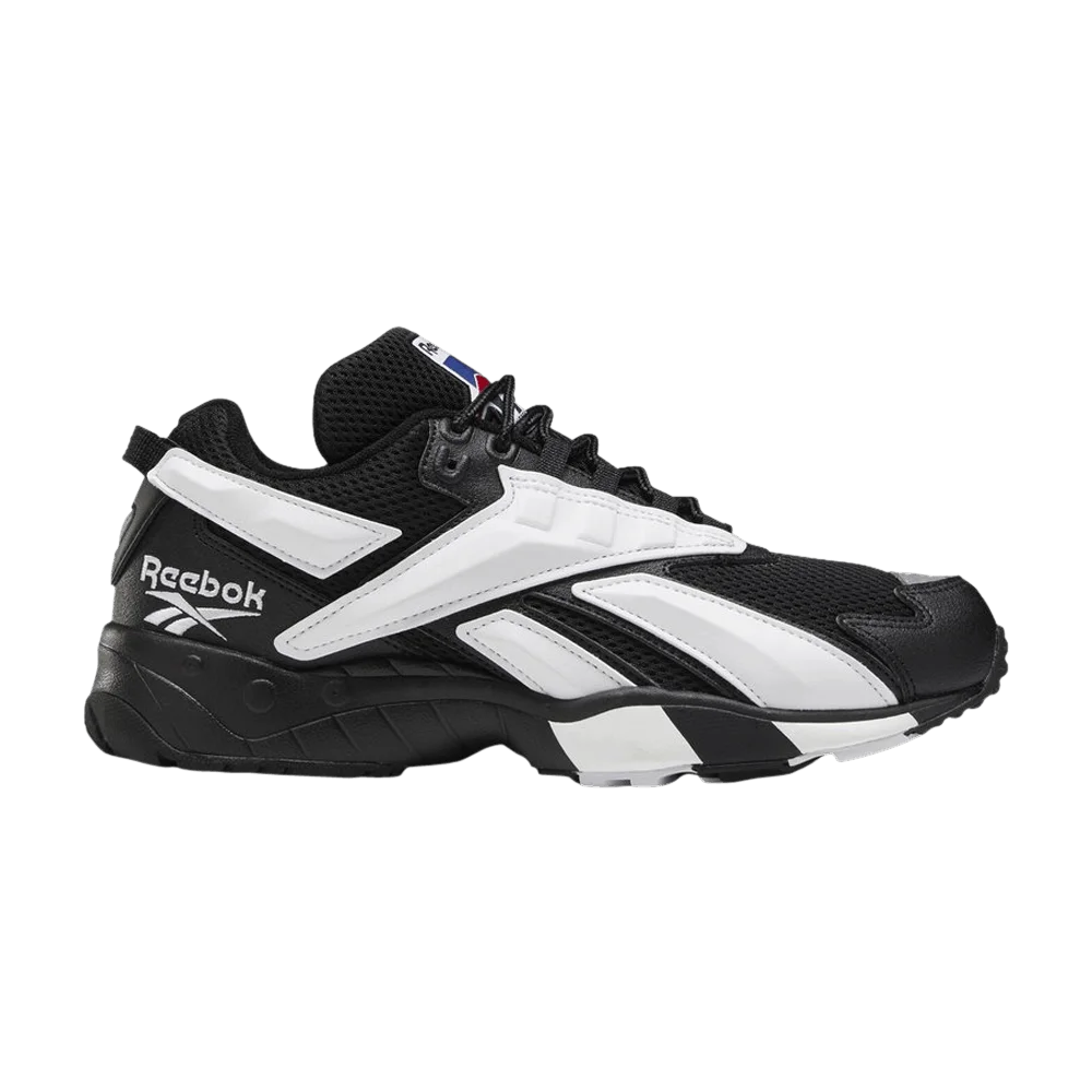 Krossovki-Reebok-INTV-96-Black-White