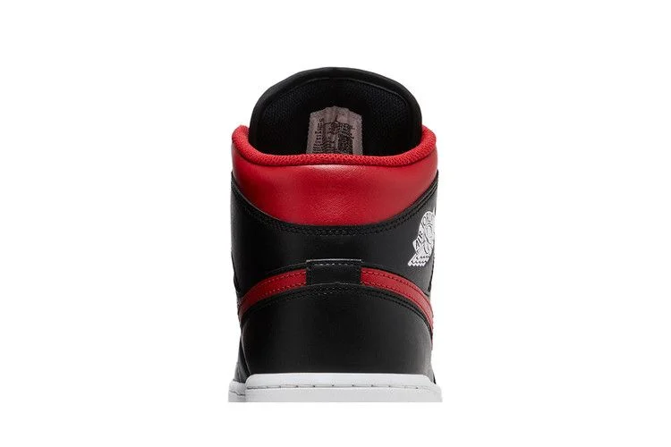 Кроссовки Air Jordan 1 Mid 'Bred Twist'
