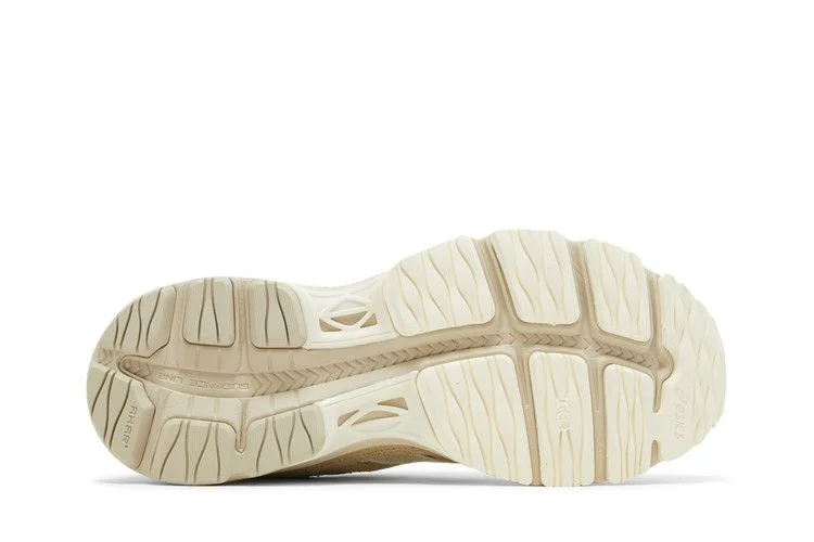 Krossovki-Asics-Wmns-Gel-MC-Plus-Ivory-Putty-3