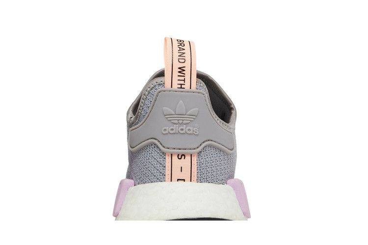 Кроссовки adidas Wmns NMD_R1 'Light Granite'