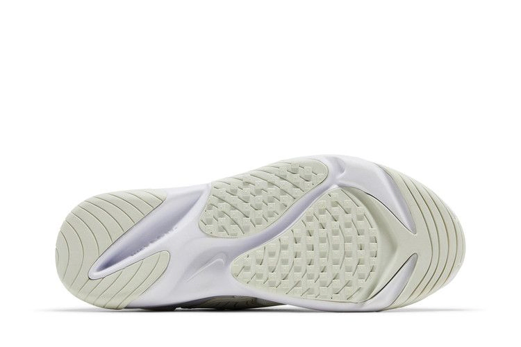 wmns-zoom-2k-white-barely-volt-ao0354-104_03