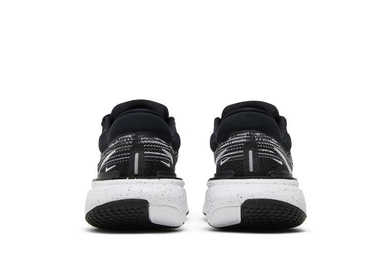 Кроссовки Nike Wmns ZoomX Invincible Run Flyknit 'White Black'