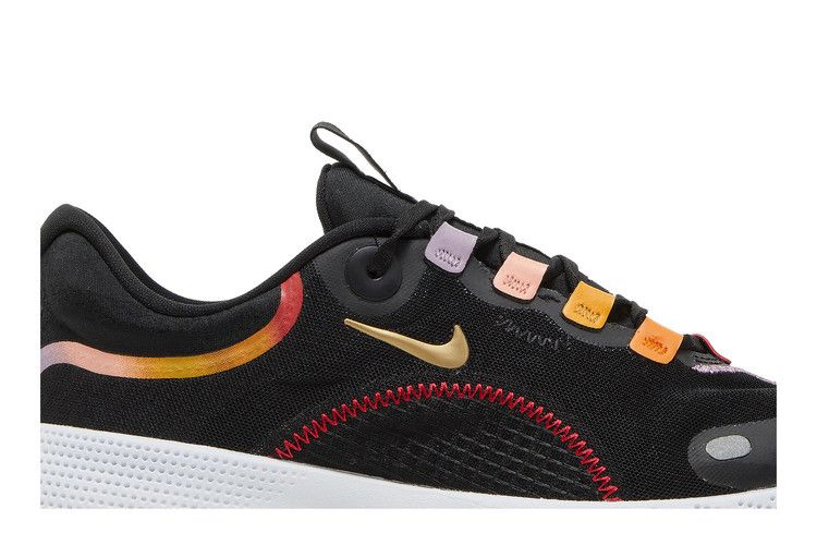 wmns-react-escape-run-black-magma-orange-dq5035-010_01