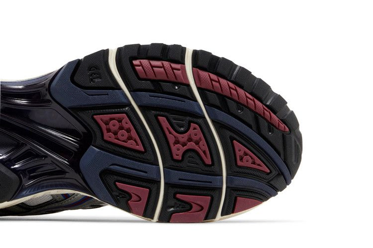Кроссовки ASICS Gel Kayano Legacy 'White Blue Red'