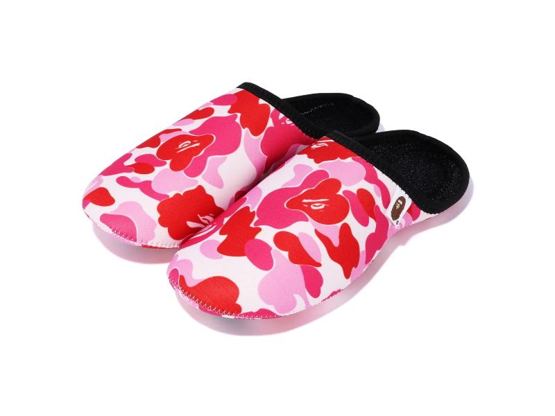 Набор слиперов с чехлом BAPE ABC Slippers & Pouch Set Pink
