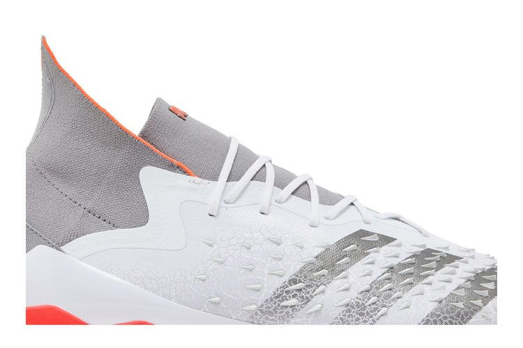 predator-freak-1-ag-demonskin-white-solar-red-fy6254_01