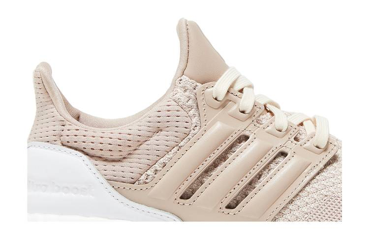 wmns-ultraboost-1-0-wonder-taupe-hq2195_01