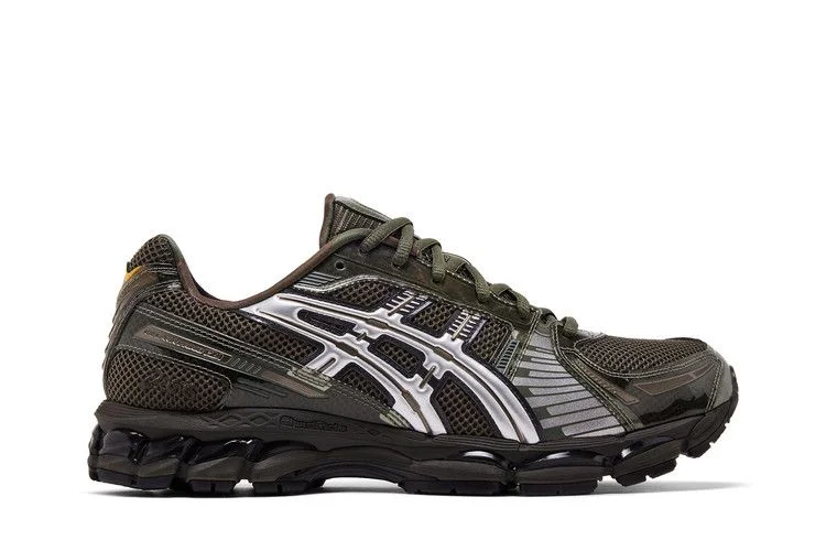 Кроссовки Marvel vs. Capcom x Kith x ASICS Gel Kayano 12.1 'Double Box - Captain America vs. Guile' With Comic Book
