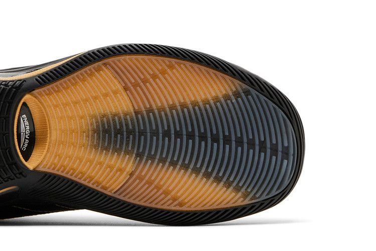 kawhi-4-black-gold-bbklswg4_04