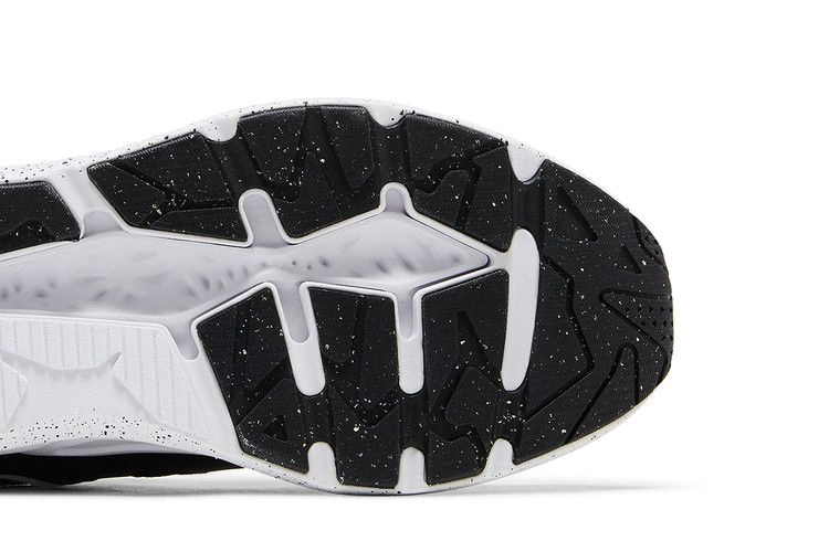 trc-blaze-chance-black-white-386430-02_04