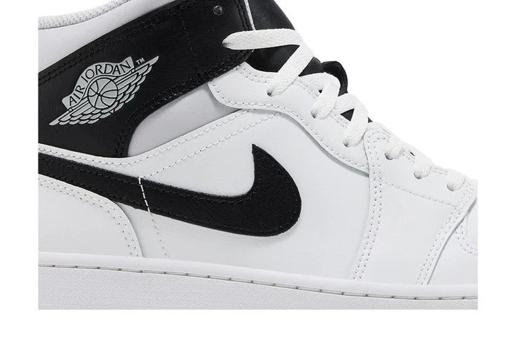 Кроссовки Air Jordan 1 Mid 'Summit White'