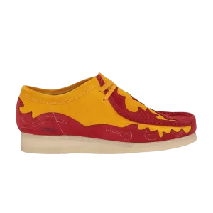 supreme-x-clarks-original-wallabee-gold-261-72610-300x300