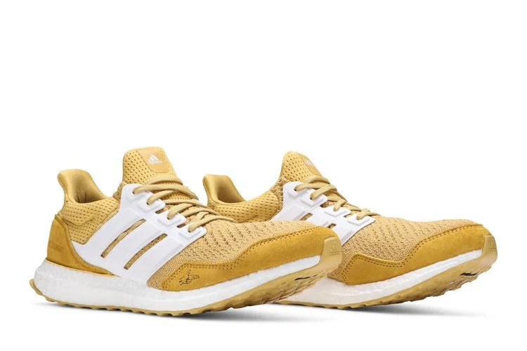 Krossovki-Happy-Gilmore-x-Extra-Butter-x-adidas-UltraBoost-1.0-Gold-Jacket-7