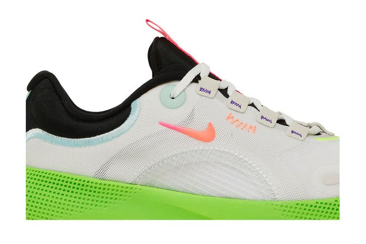 wmns-react-escape-run-white-volt-dj5929-100_01