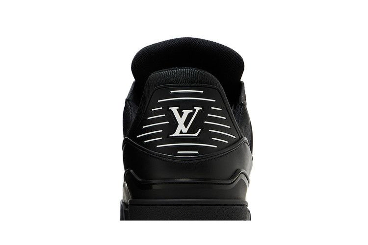 Кроссовки Louis Vuitton Trainer 'Embossed Monogram - Black'