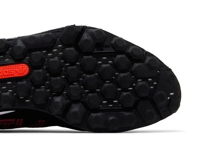 Krossovki-adidas-LA-Trainer-3-Black-Solar-Red-4