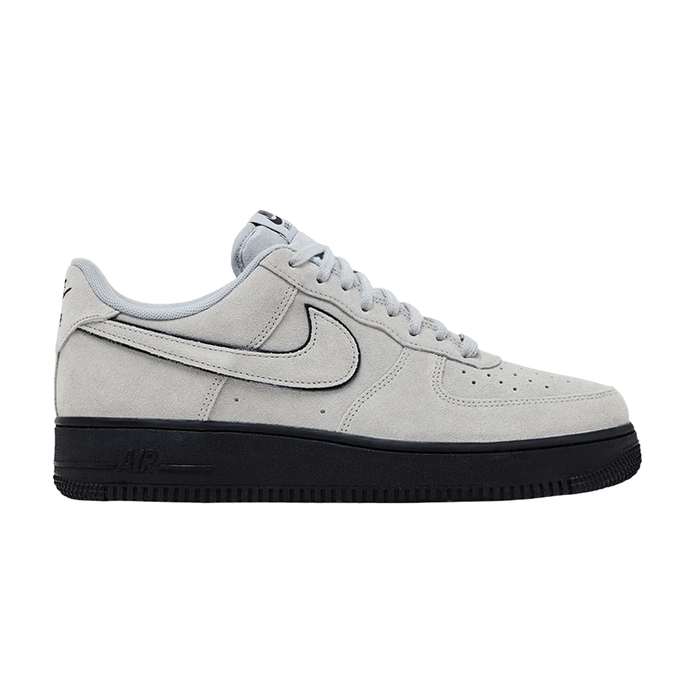 Кроссовки Nike Air Force 1 '07 LV8 'Smoke Grey Suede'