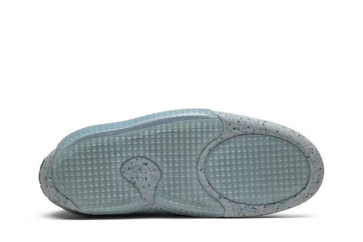 Krossovki-Nike-Mag-2016-Auto-Lacing-3
