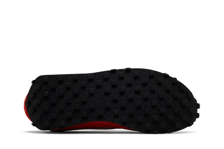 Krossovki-Nike-Wmns-LD-1000-University-Red-Metallic-Silver-3