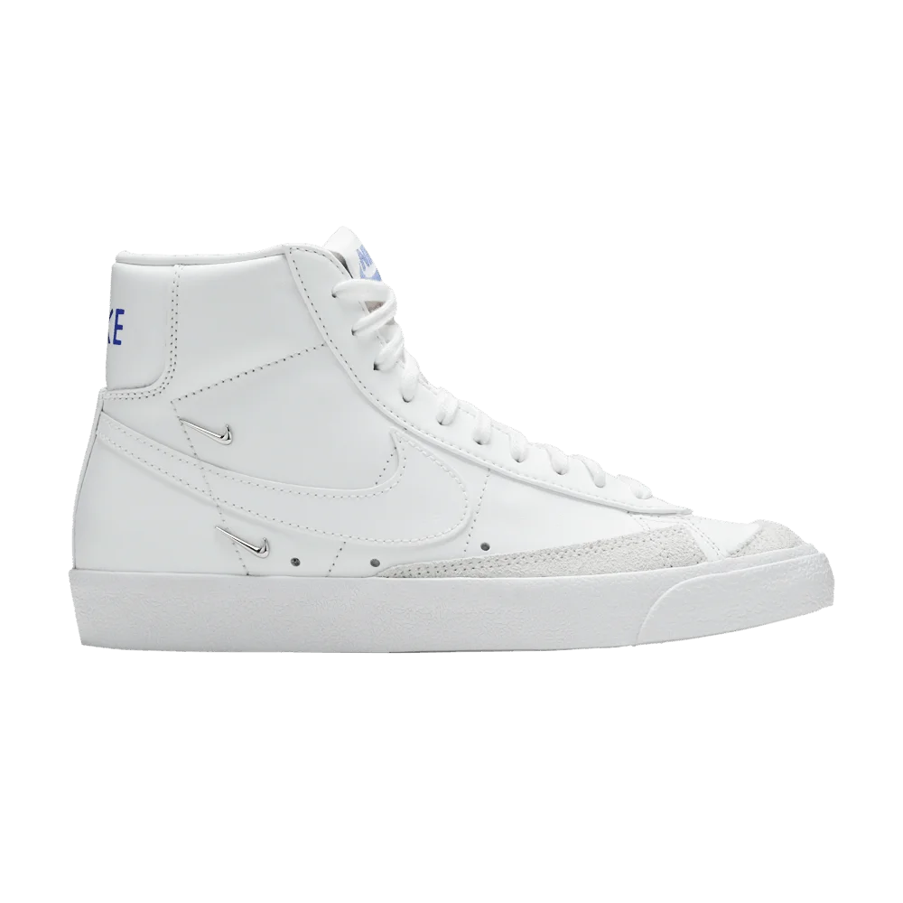 Кроссовки Nike Wmns Blazer Mid '77 SE 'Sisterhood - White Metallic Silver'