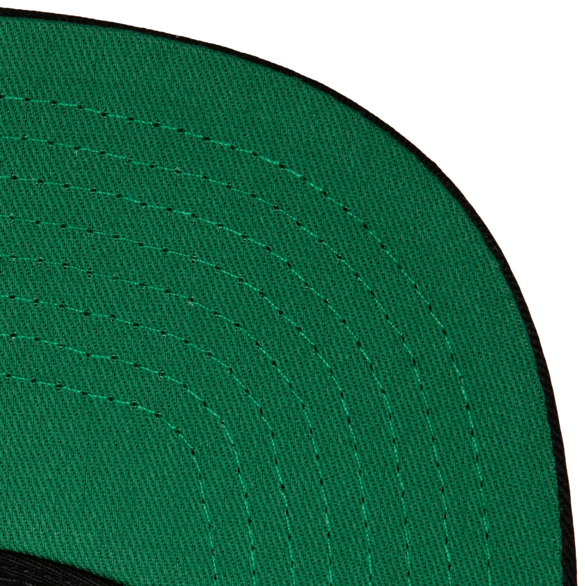 Бейсболка Mitchell & Ness Hot Fire Snapback HWC Philadelphia 76ers
