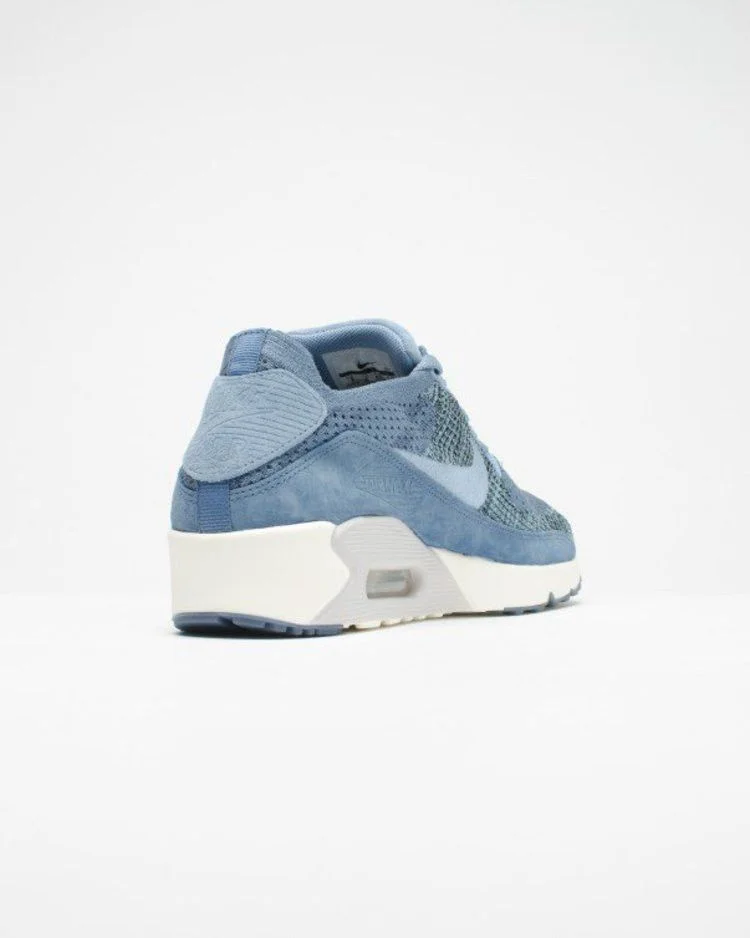Krossovki-NikeLab-Air-Max-90-Flyknit-Ocean-Fog-3