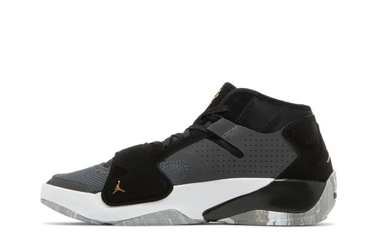 Krossovki-Air-Jordan-Zion-2-TB-Black-Metallic-Gold-2