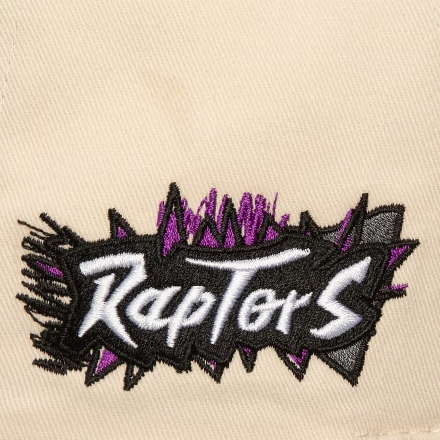 Бейсболка Mitchell & Ness Cream Toronto Raptors Hardwood Classics Overspray Pro Crown Snapback Hat